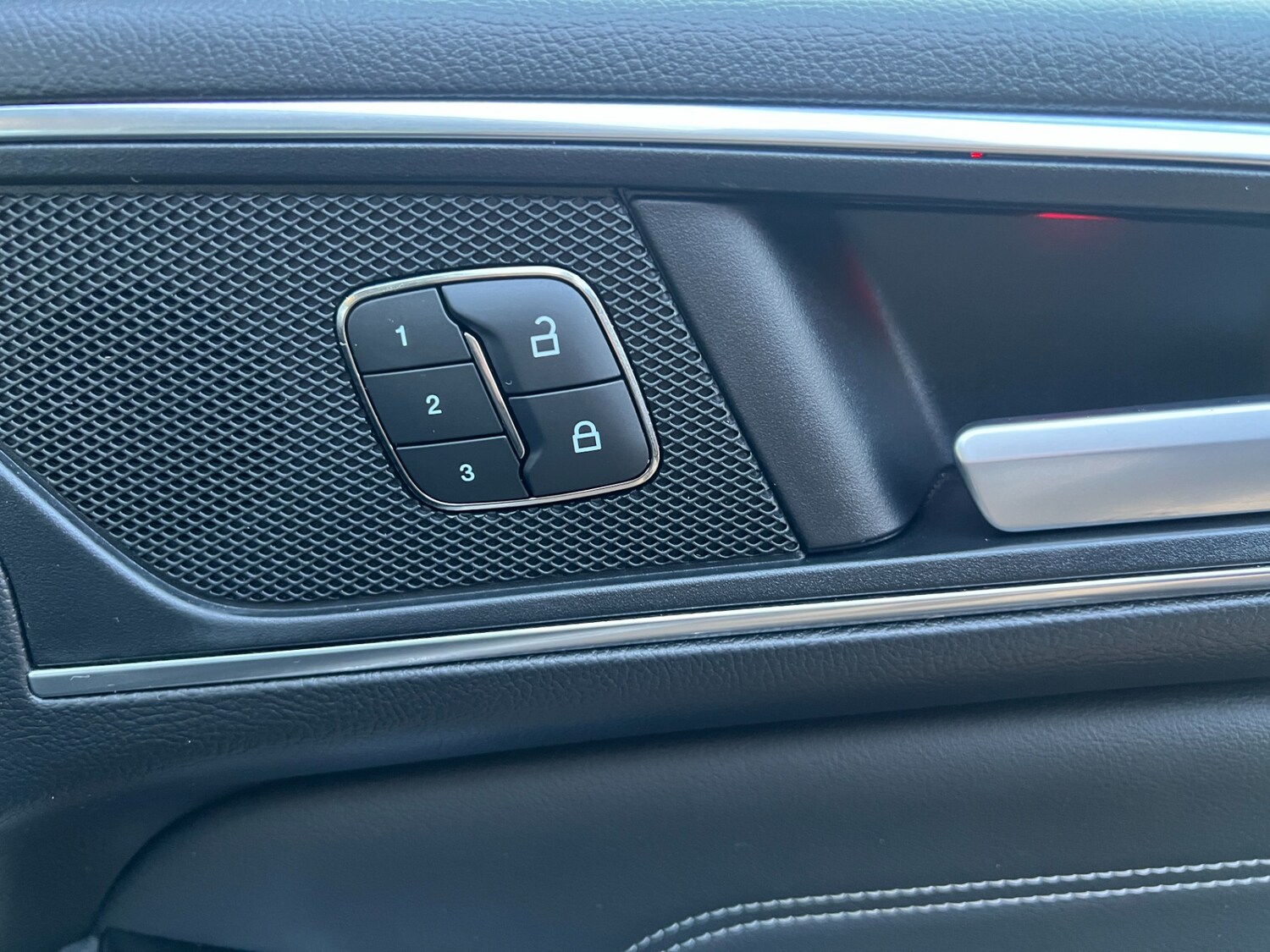 Used Ford Galaxy 2020 for sale - 76638996: Photo 44