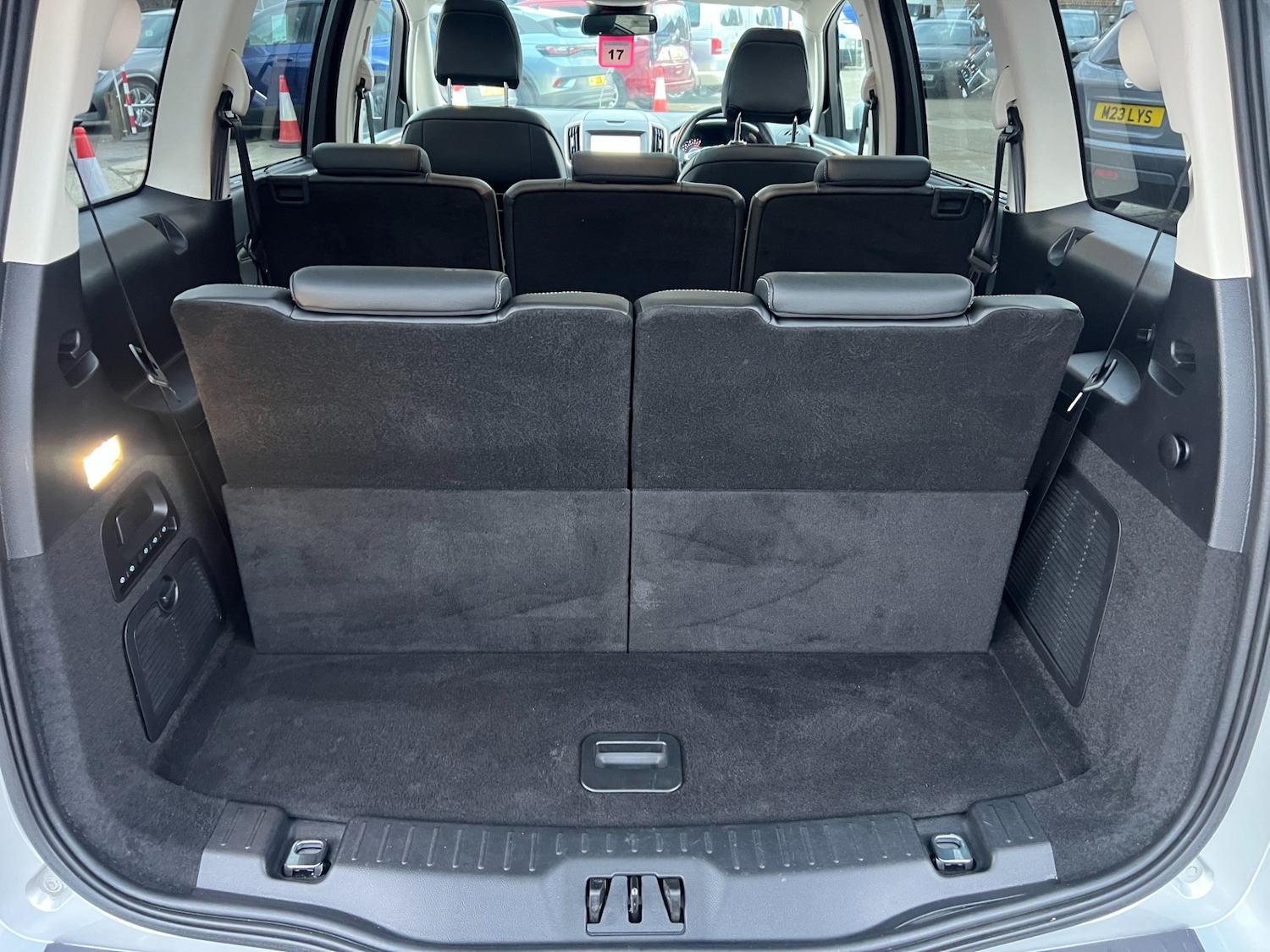 Used Ford Galaxy 2020 for sale - 76638996: Photo 51