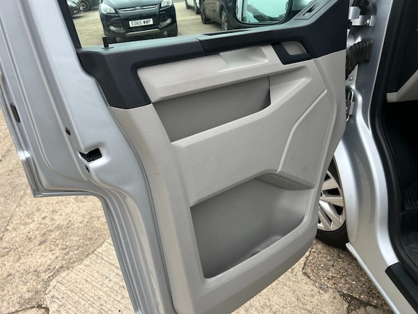 Used Volkswagen Transporter 2016 for sale - 76205783: Photo 13