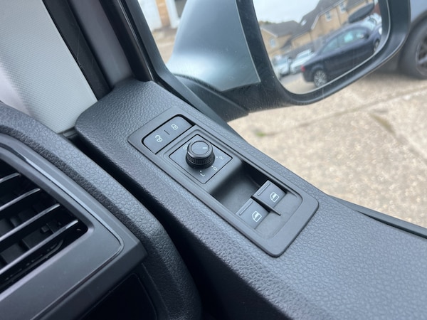 Used Volkswagen Transporter 2016 for sale - 76205783: Photo 26