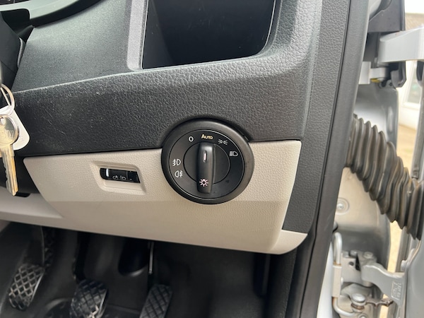 Used Volkswagen Transporter 2016 for sale - 76205783: Photo 32