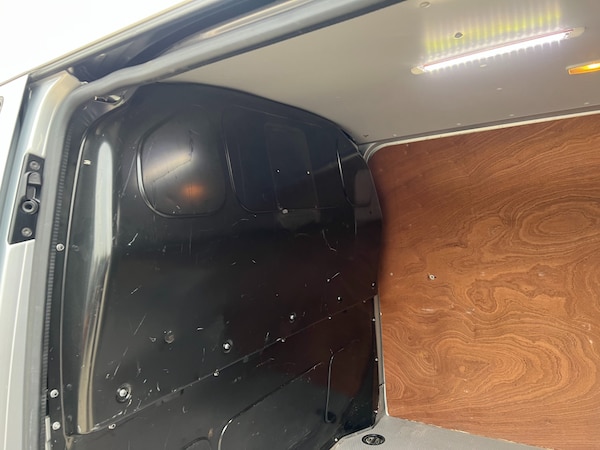 Used Volkswagen Transporter 2016 for sale - 76205783: Photo 35