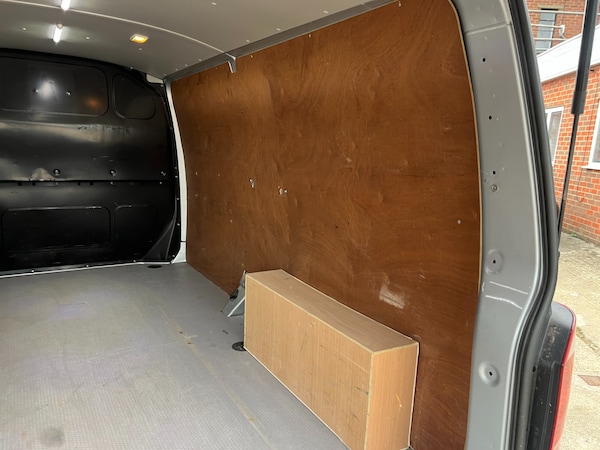 Used Volkswagen Transporter 2016 for sale - 76205783: Photo 38