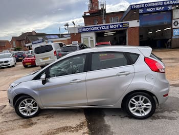 Used Ford Fiesta 2015 for sale - 79815435: Photo