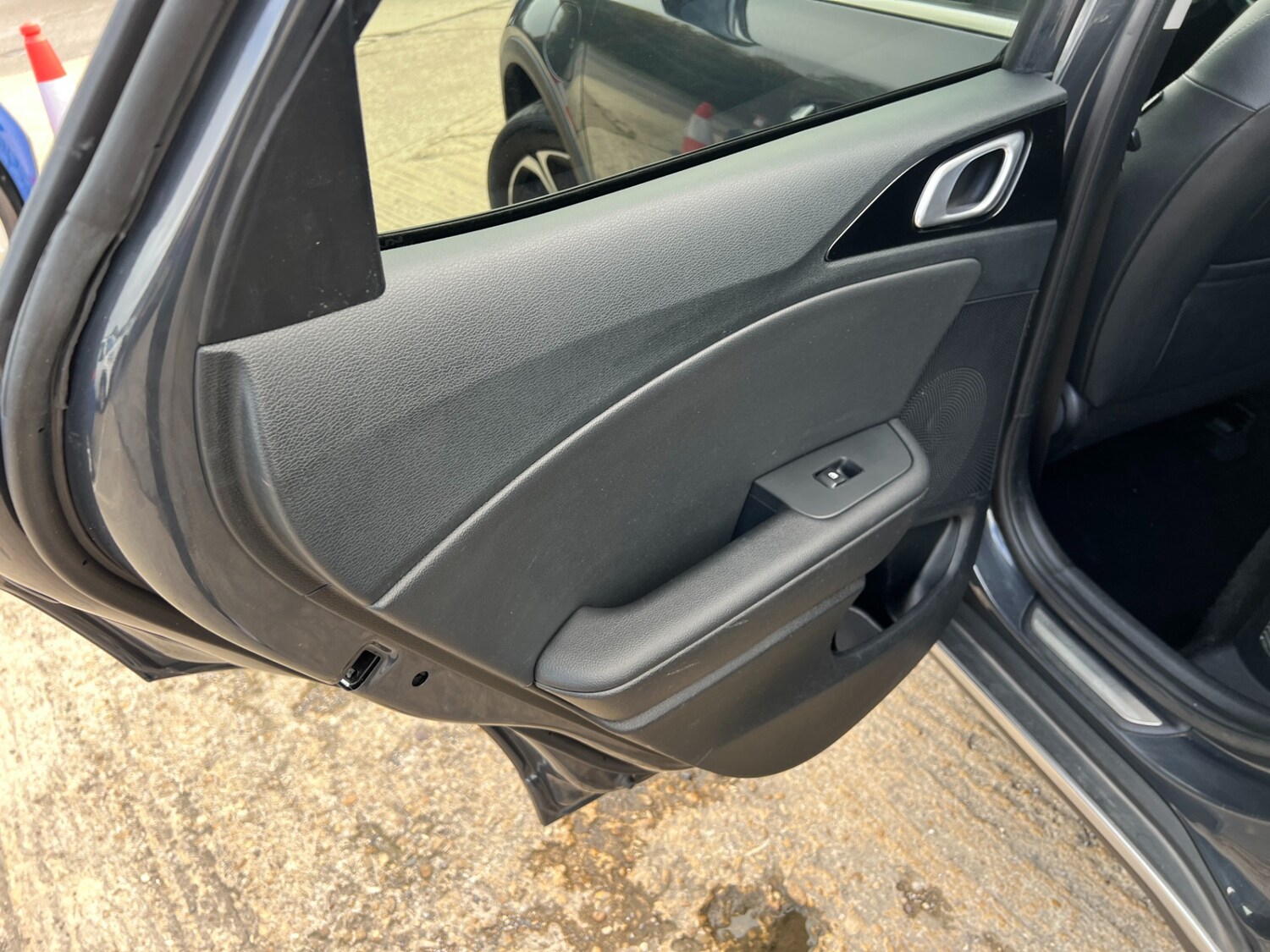Used Kia XCeed 2021 for sale - 76330486: Photo 44