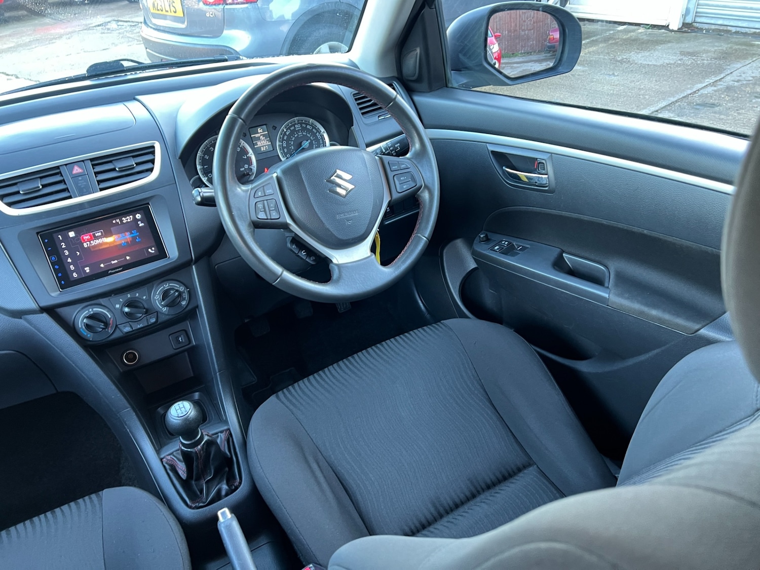 Used Suzuki Swift 2013 for sale - 77461662: Photo 15