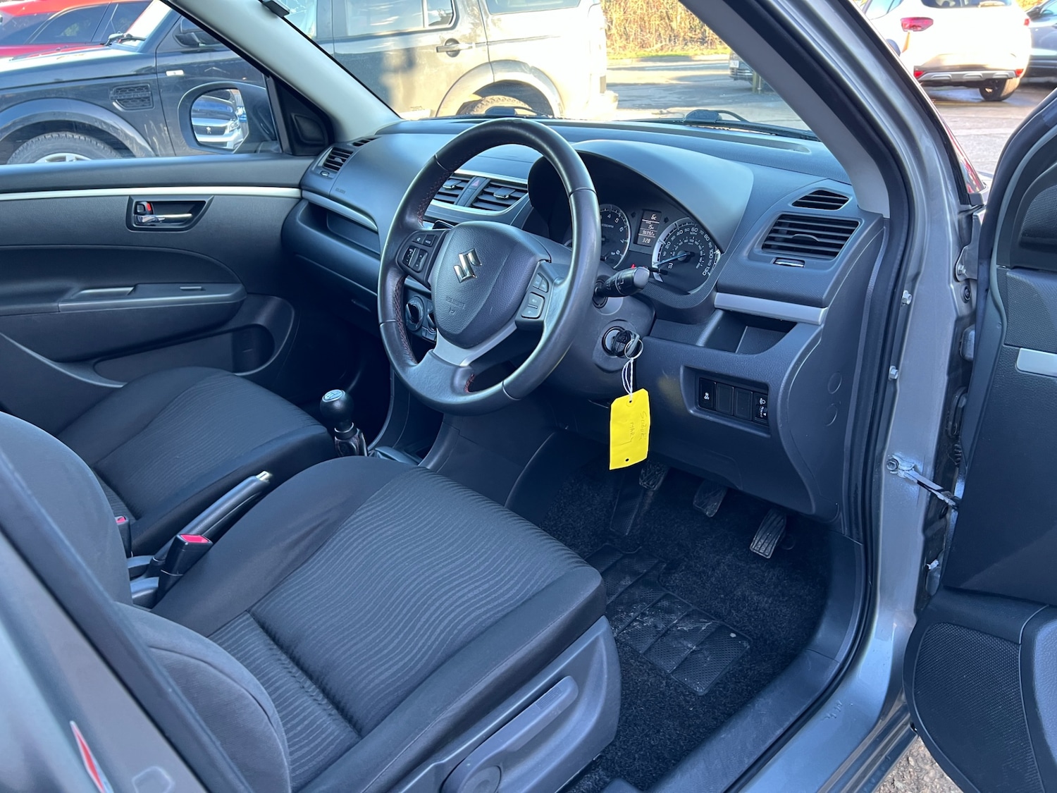 Used Suzuki Swift 2013 for sale - 77461662: Photo 28