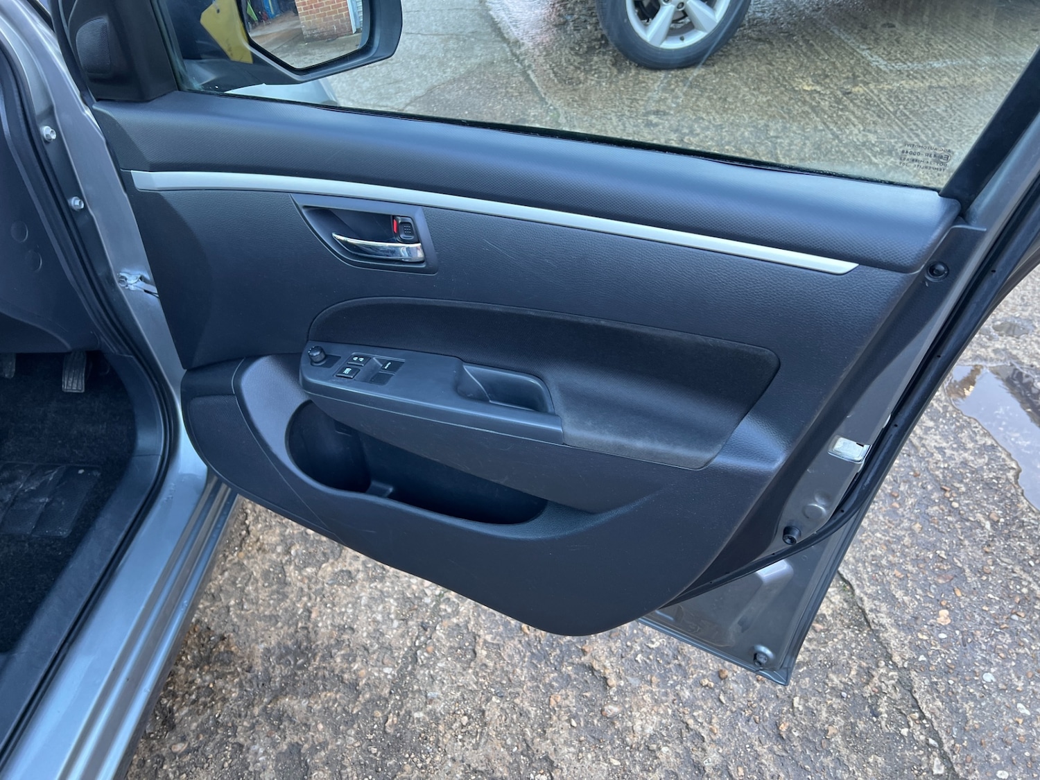 Used Suzuki Swift 2013 for sale - 77461662: Photo 31