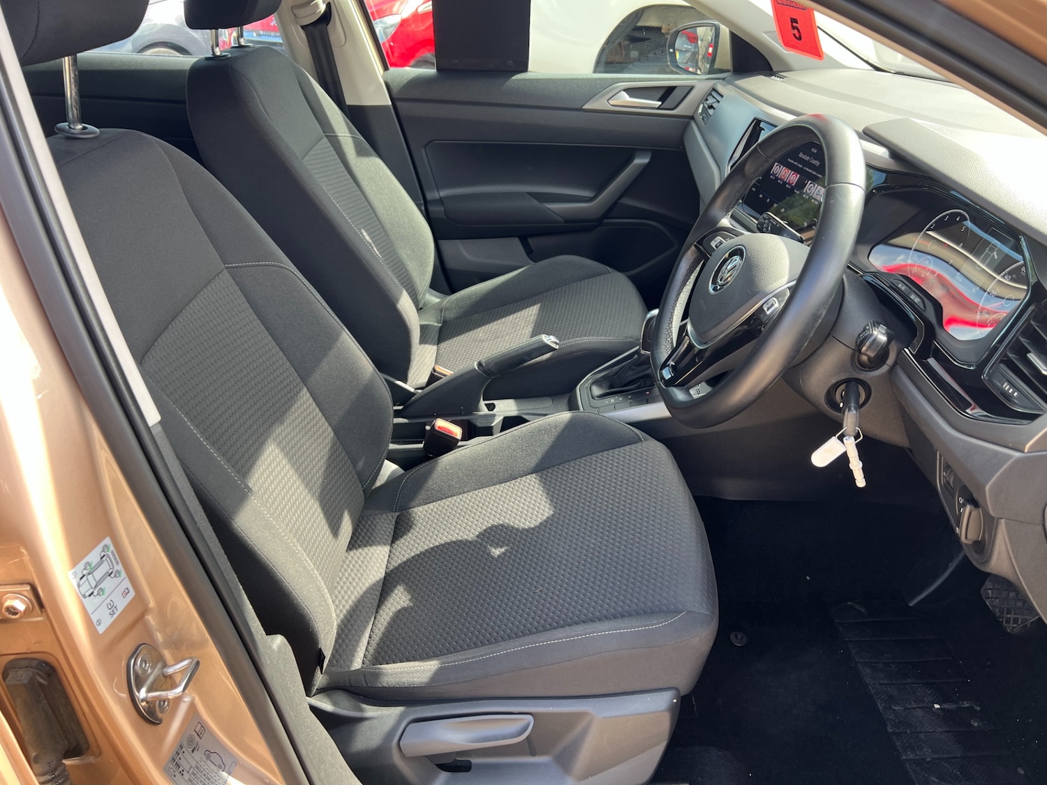 Used Volkswagen Polo 2019 for sale - 76287405: Photo 32