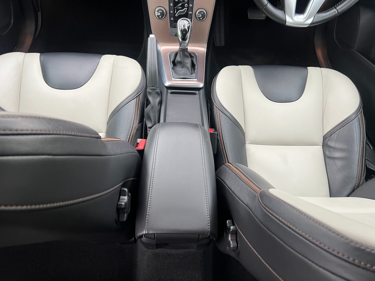 Used Volvo V40 2019 for sale - 77877888: Photo 17