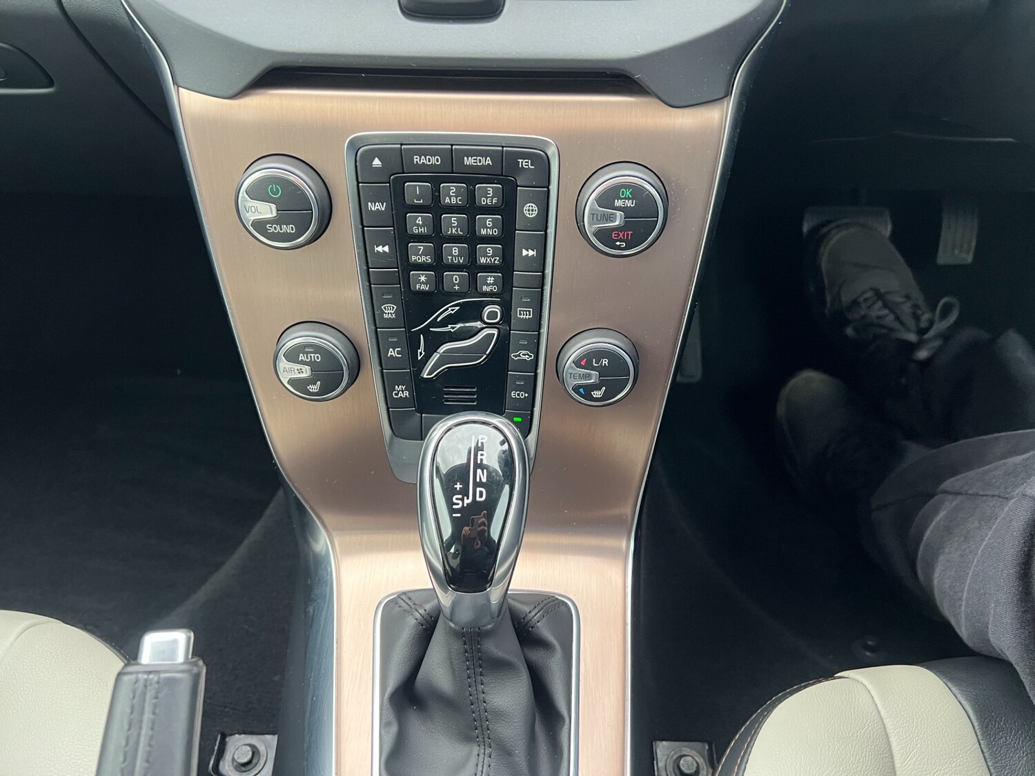 Used Volvo V40 2019 for sale - 77877888: Photo 19