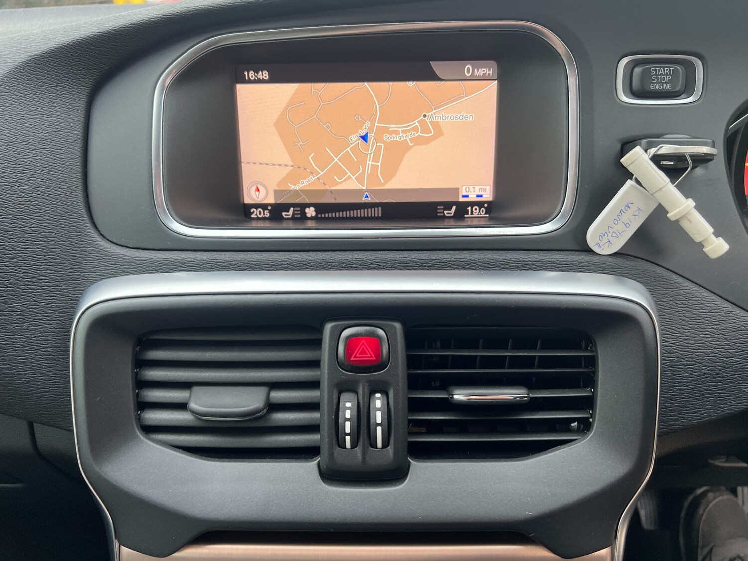 Used Volvo V40 2019 for sale - 77877888: Photo 29