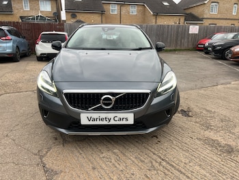 Used Volvo V40 2019 for sale - 77877888: Photo