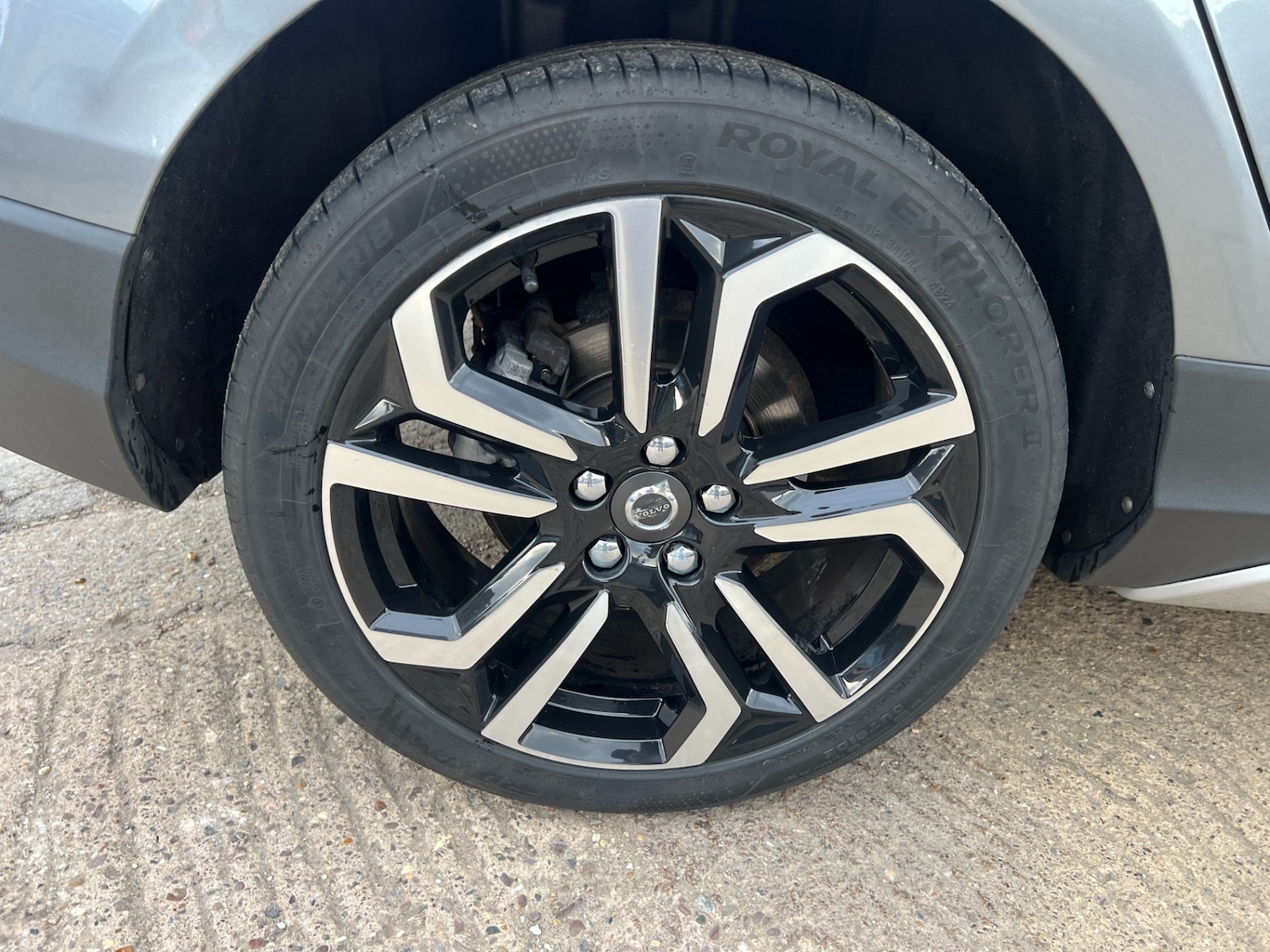 Used Volvo V40 2019 for sale - 77877888: Photo 44