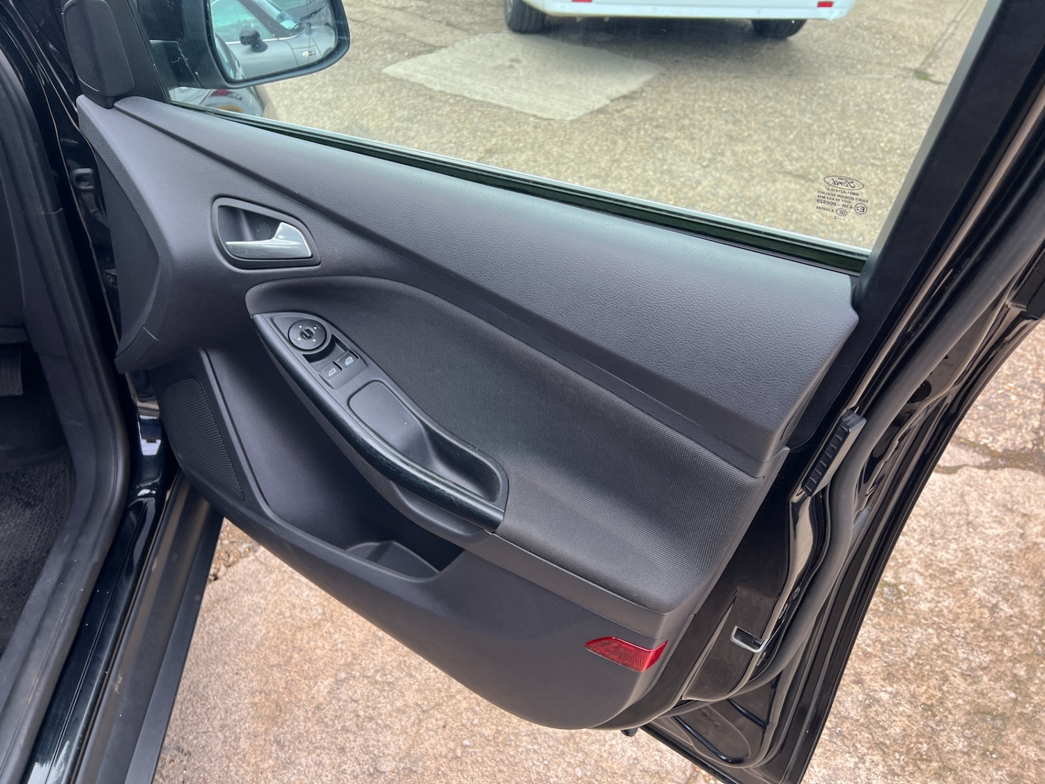 Used Ford Focus 2012 for sale - 76366636: Photo 31