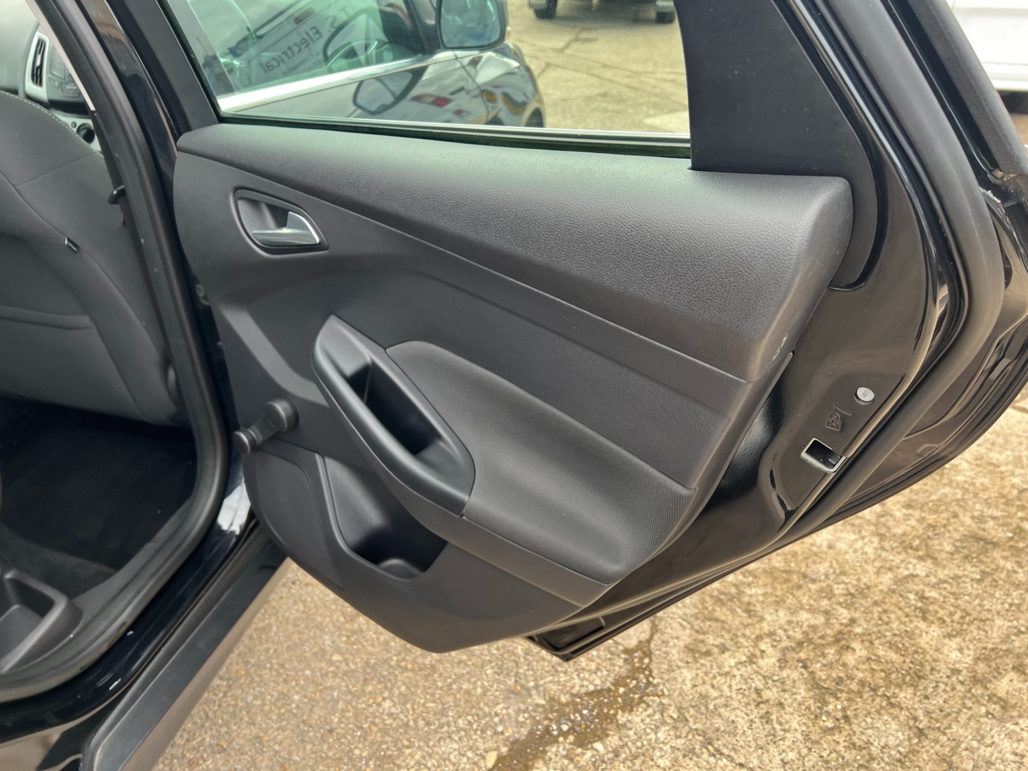 Used Ford Focus 2012 for sale - 76366636: Photo 35