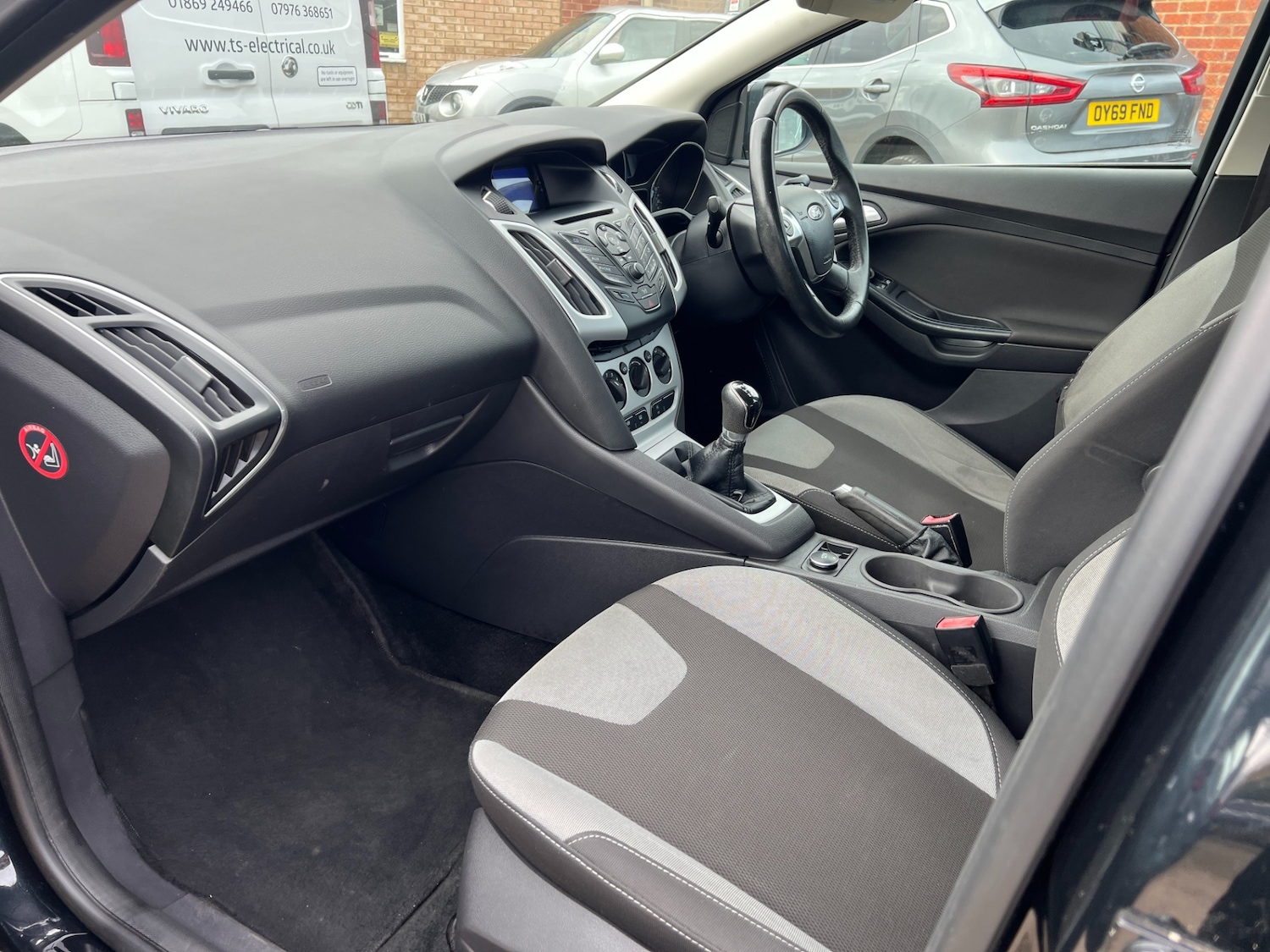 Used Ford Focus 2012 for sale - 76366636: Photo 9