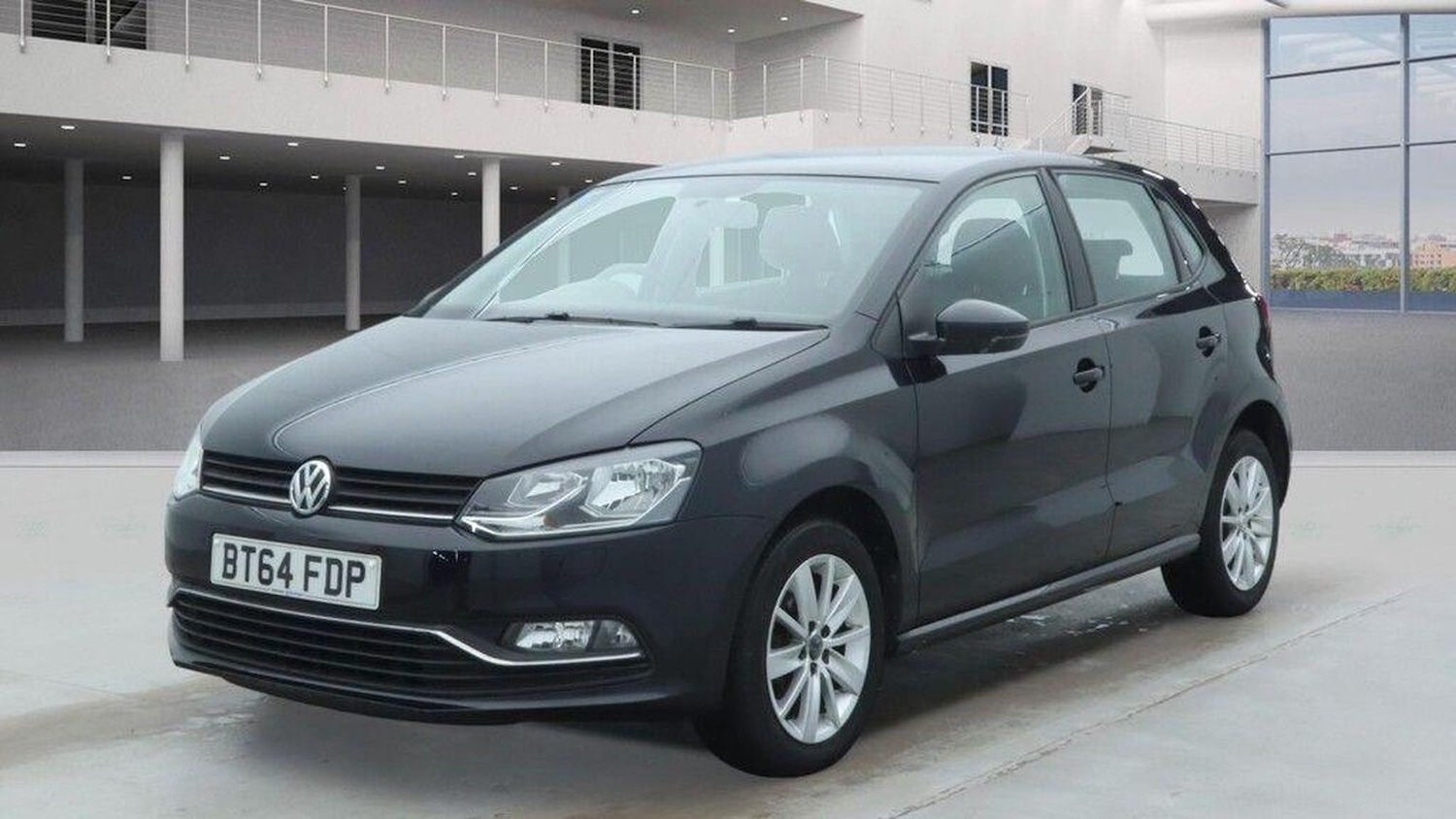 Used Volkswagen Polo 2014 for sale - 77558517: Photo 3