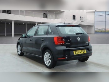 Used Volkswagen Polo 2014 for sale - 77558517: Photo