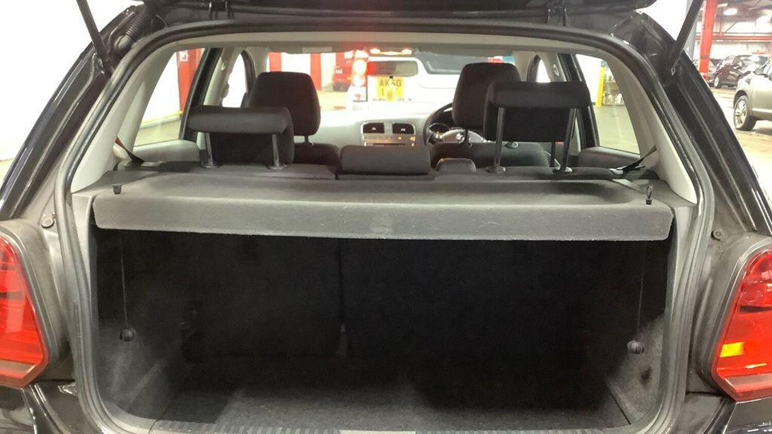 Used Volkswagen Polo 2014 for sale - 77558517: Photo 8