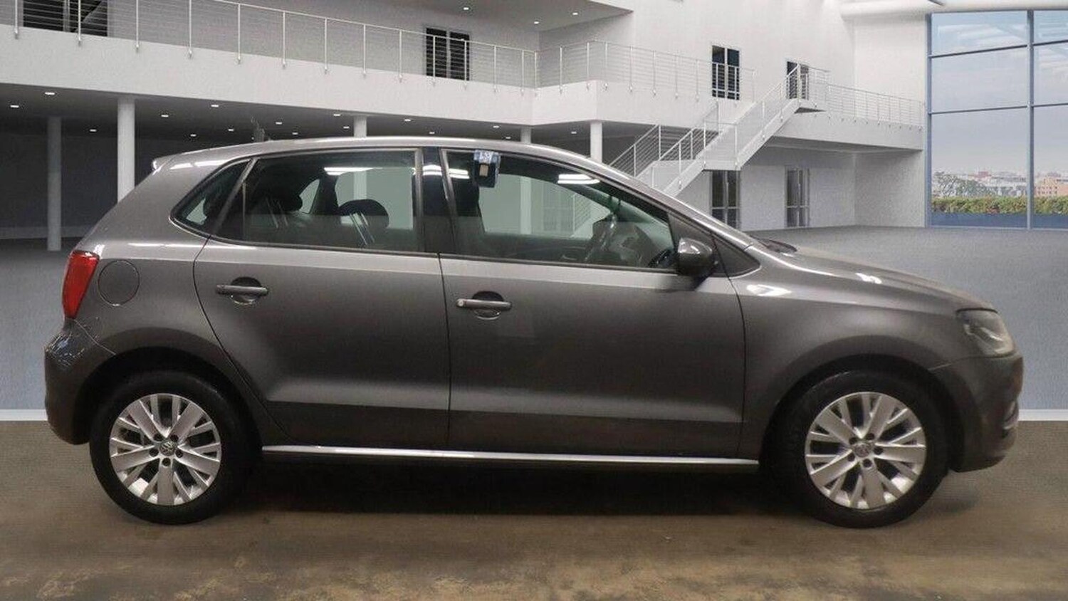 Used Volkswagen Polo 2015 for sale - 77906628: Photo 8