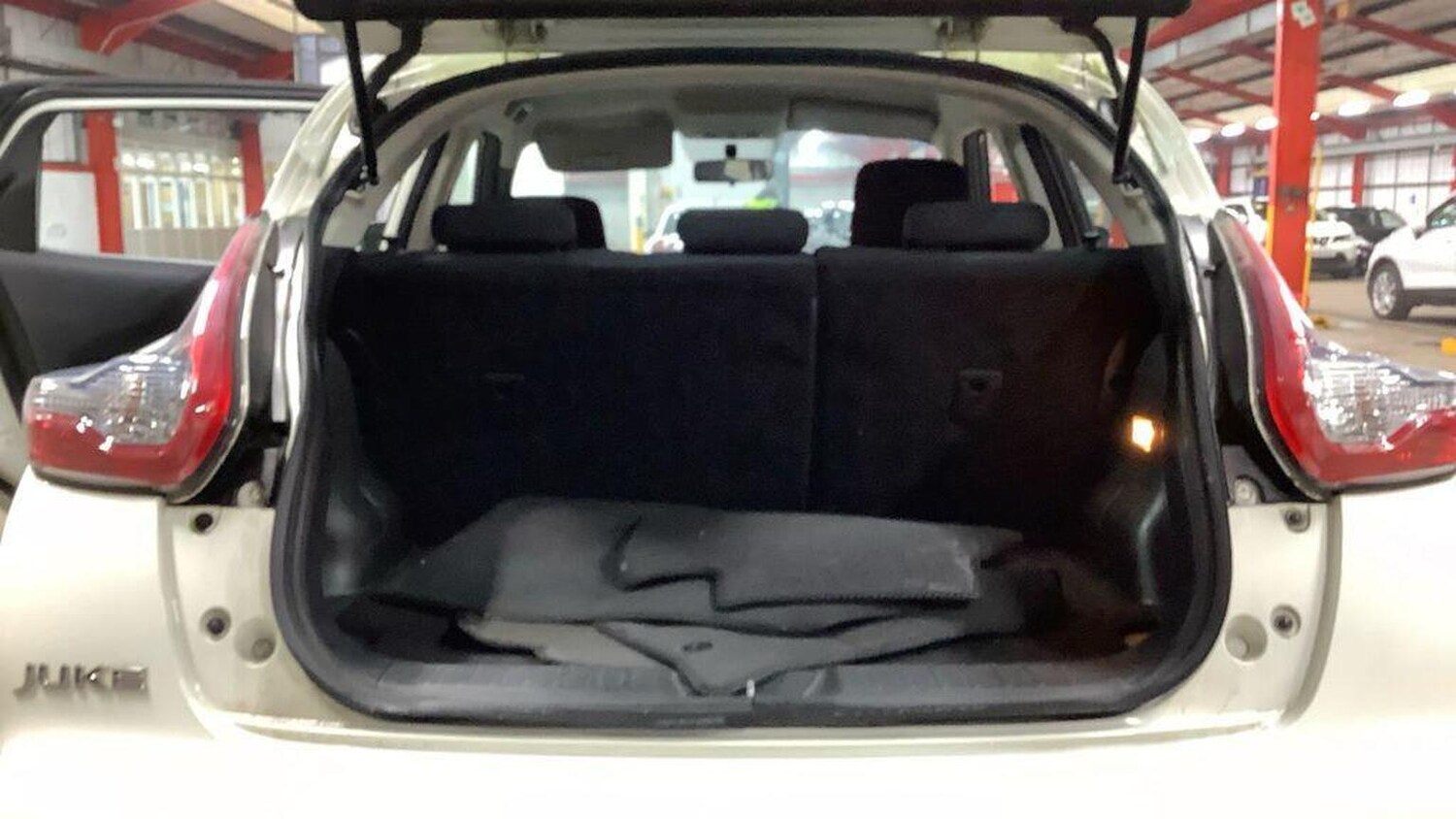 Used Nissan Juke 2014 for sale - 77501480: Photo 8