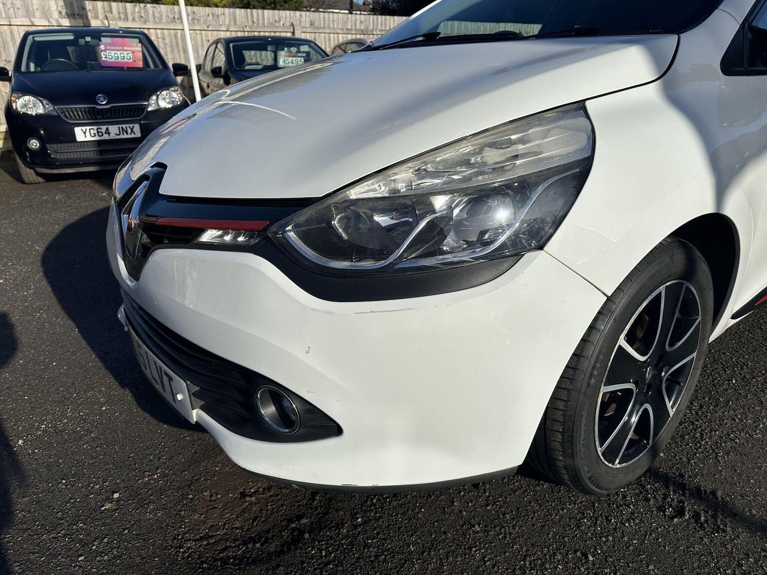 Used Renault Clio 2015 for sale - 77357308: Photo 17