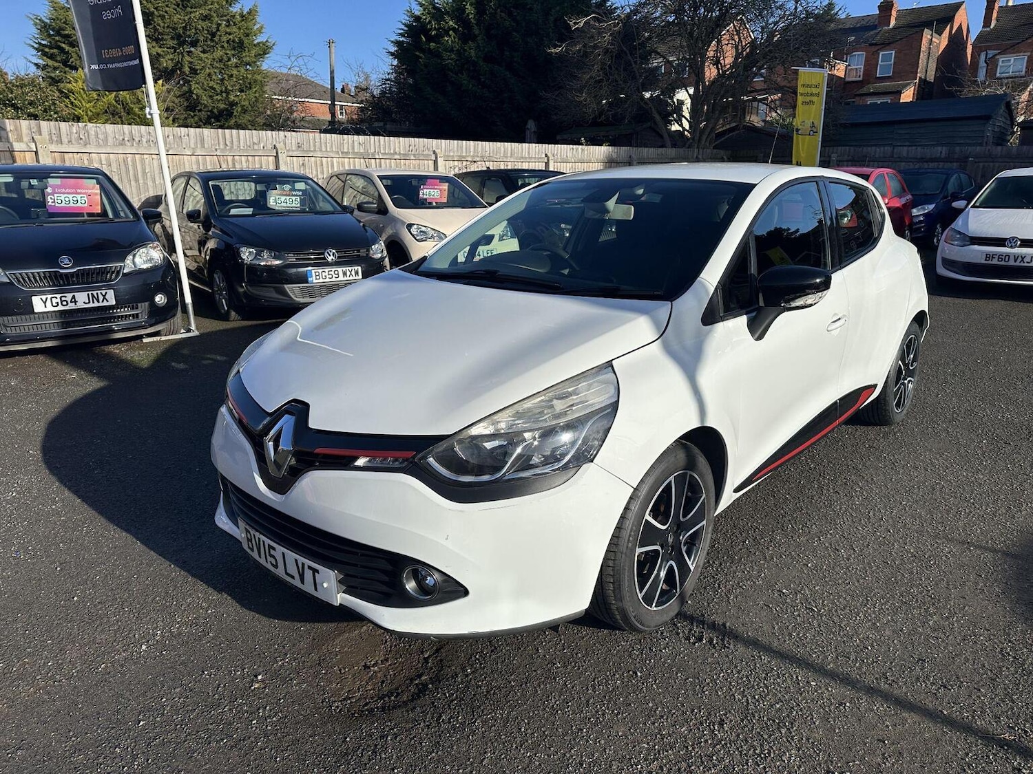 Used Renault Clio 2015 for sale - 77357308: Photo 18