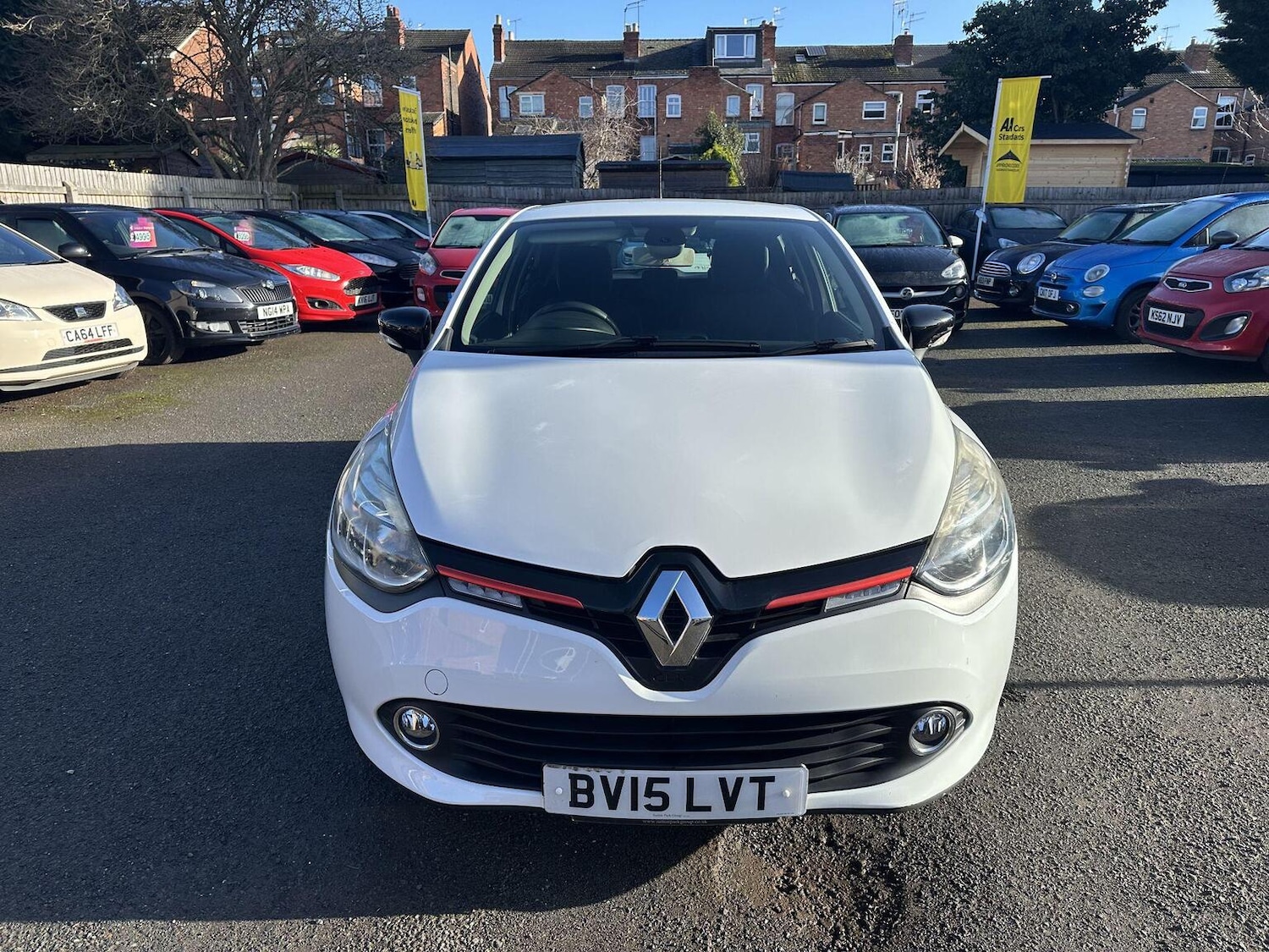 Used Renault Clio 2015 for sale - 77357308: Photo 20