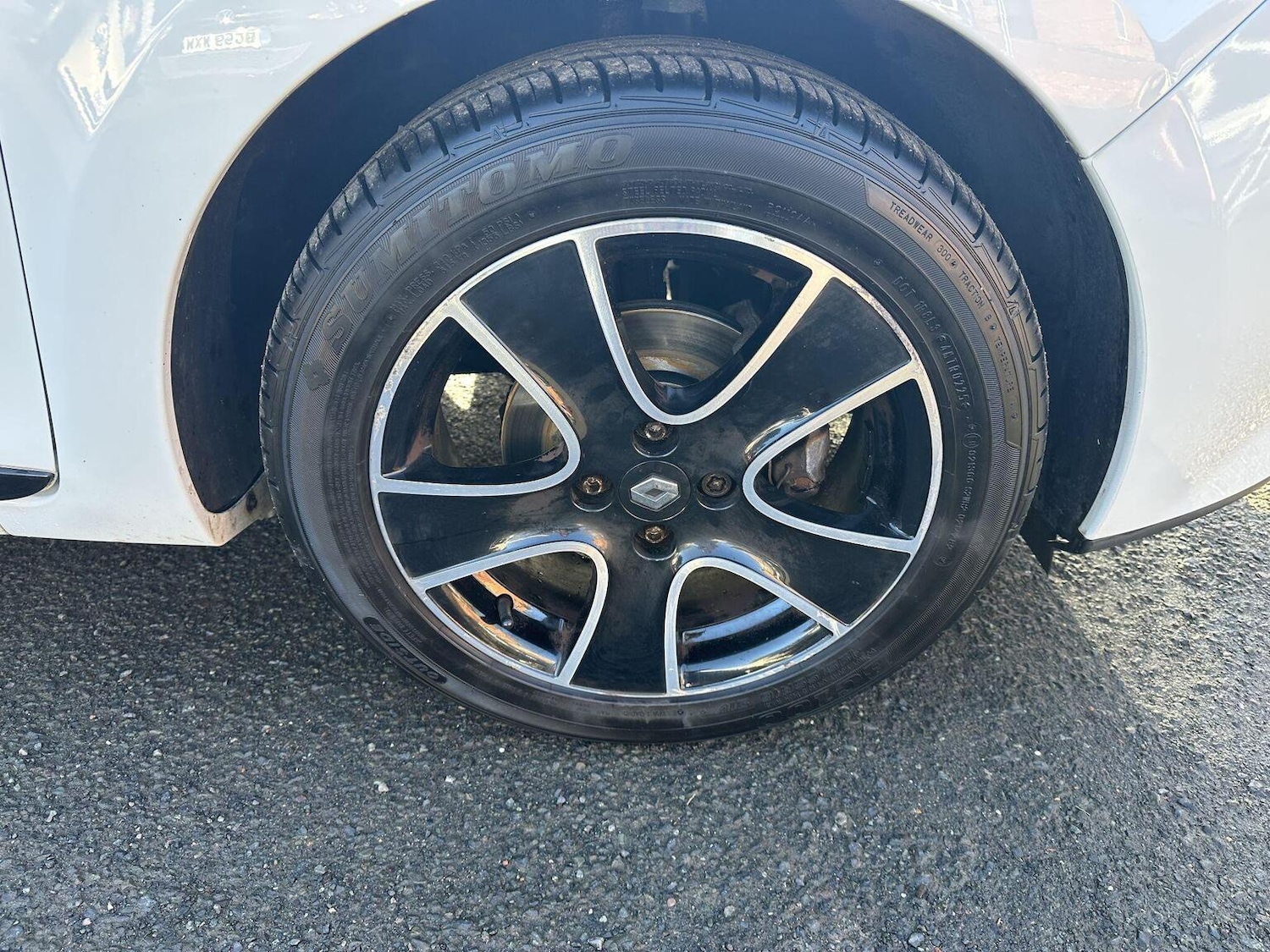 Used Renault Clio 2015 for sale - 77357308: Photo 3