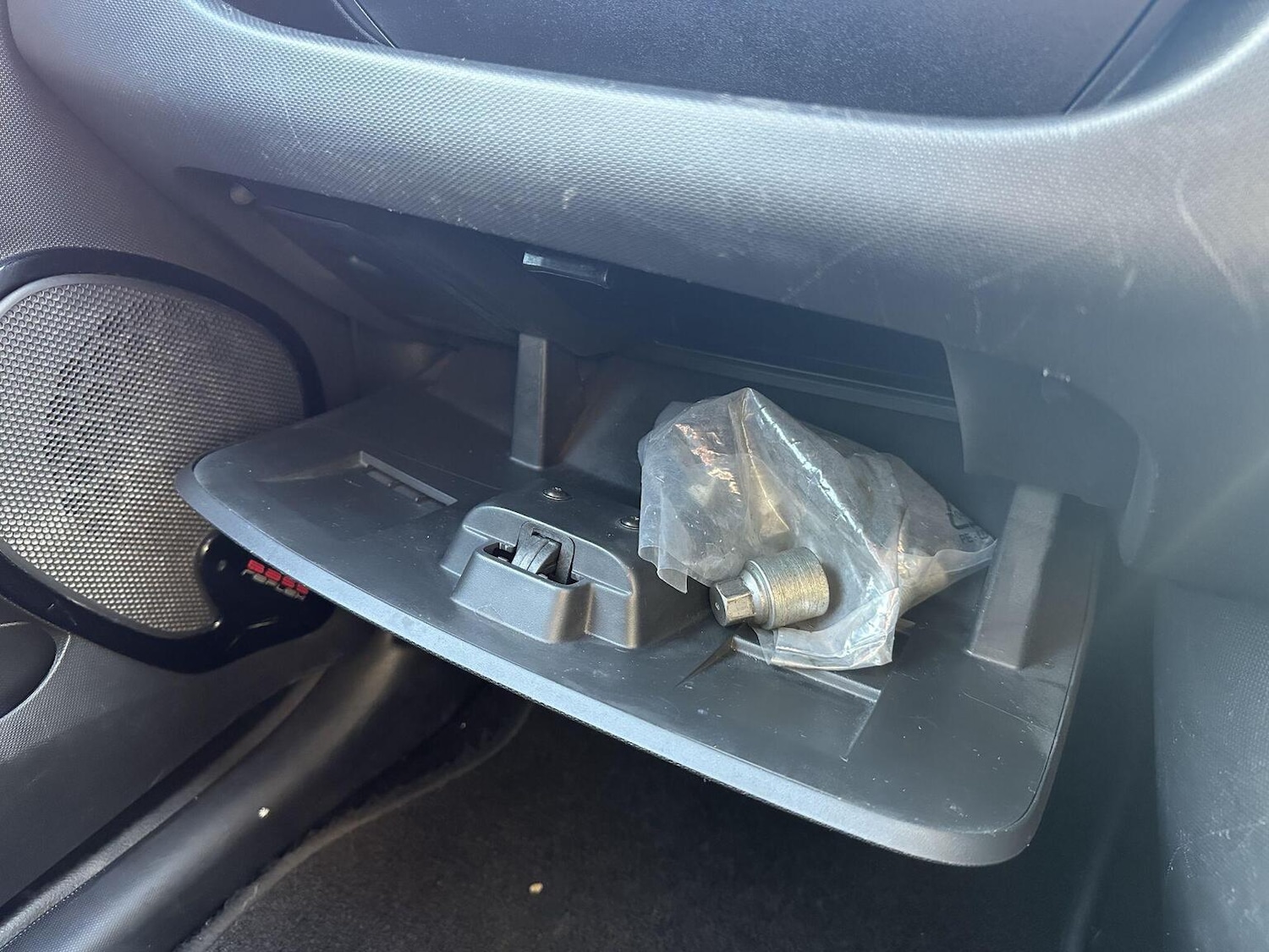 Used Renault Clio 2015 for sale - 77357308: Photo 33