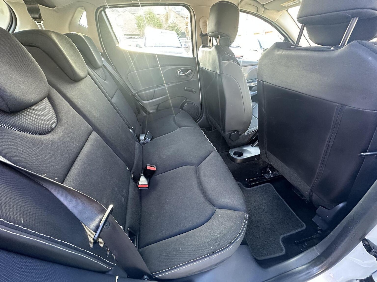 Used Renault Clio 2015 for sale - 77357308: Photo 38