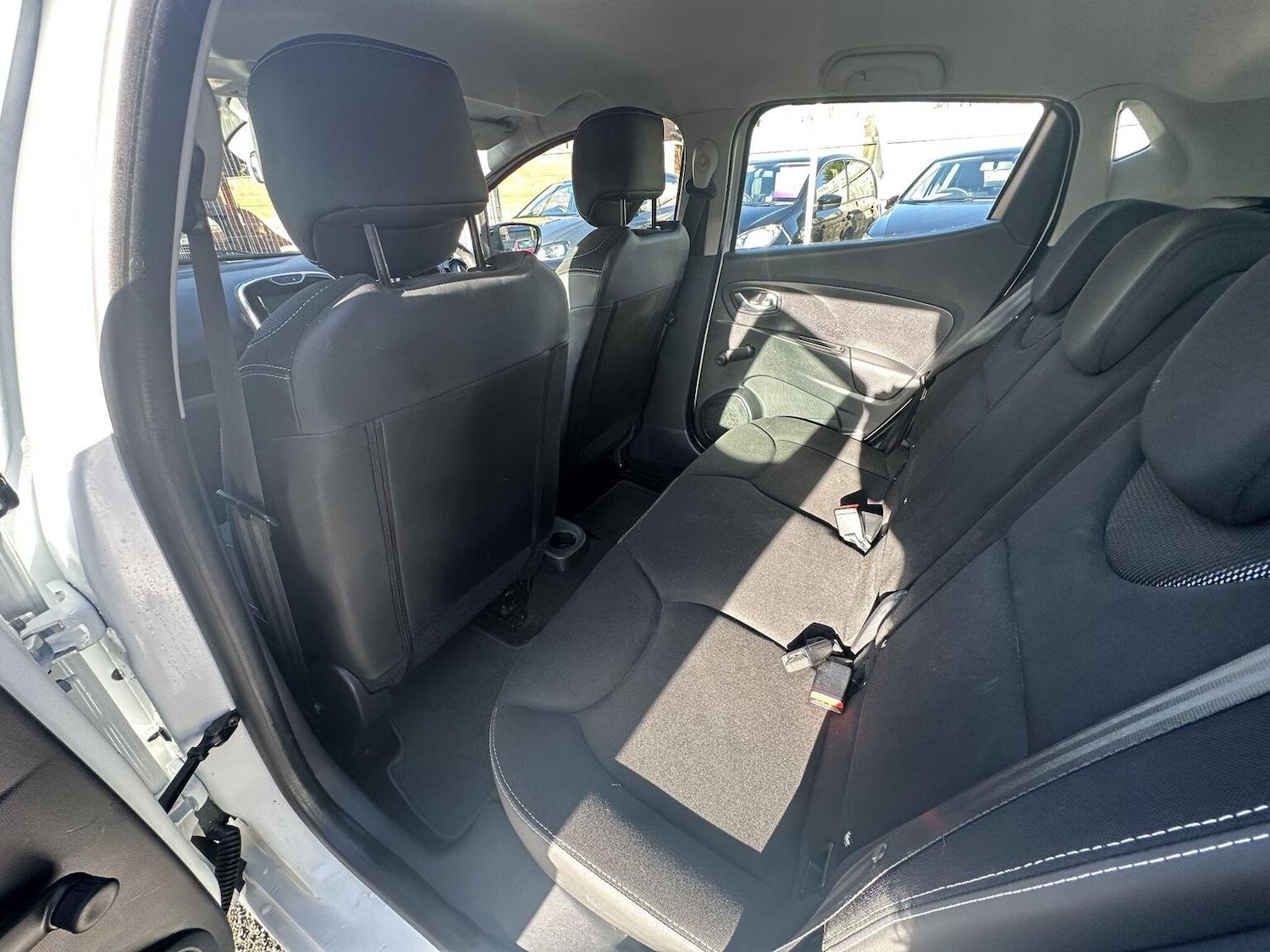 Used Renault Clio 2015 for sale - 77357308: Photo 45