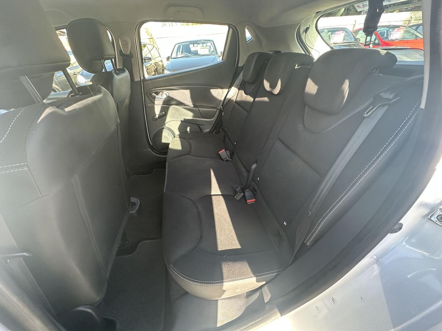 Used Renault Clio 2015 for sale - 77357308: Photo 46