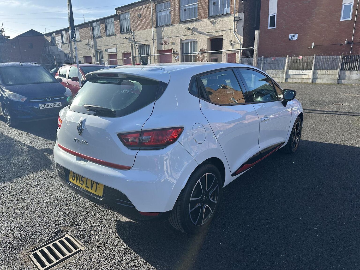 Used Renault Clio 2015 for sale - 77357308: Photo 9