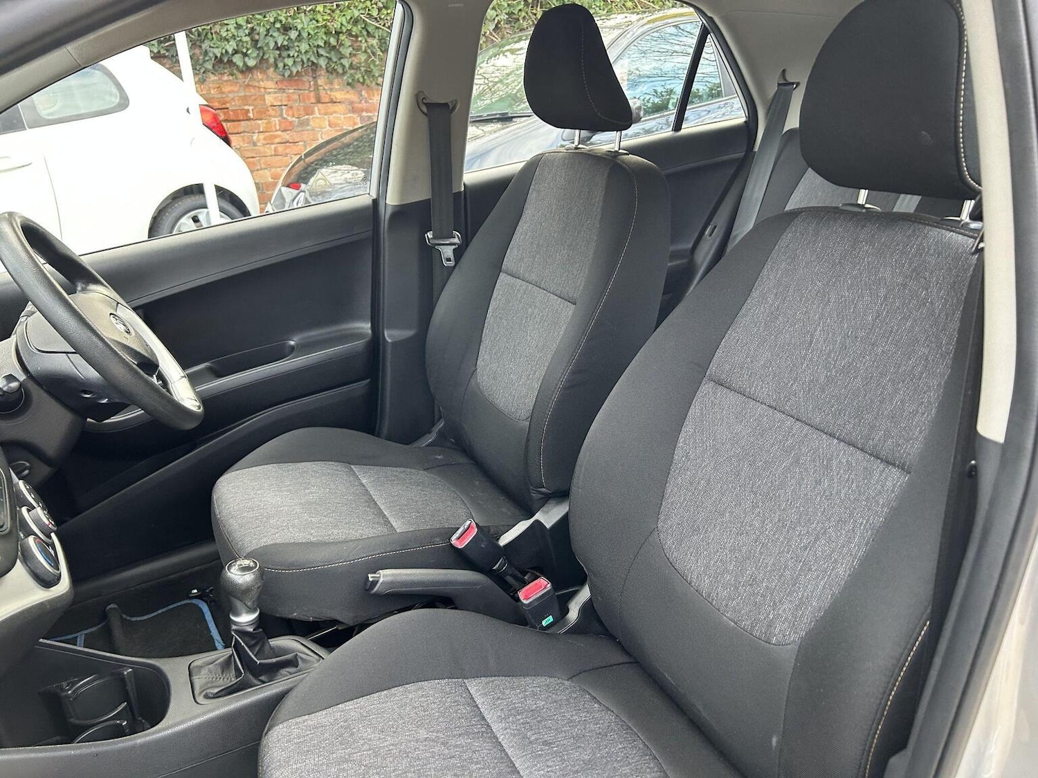 Used Kia Picanto 2012 for sale - 77707325: Photo 34