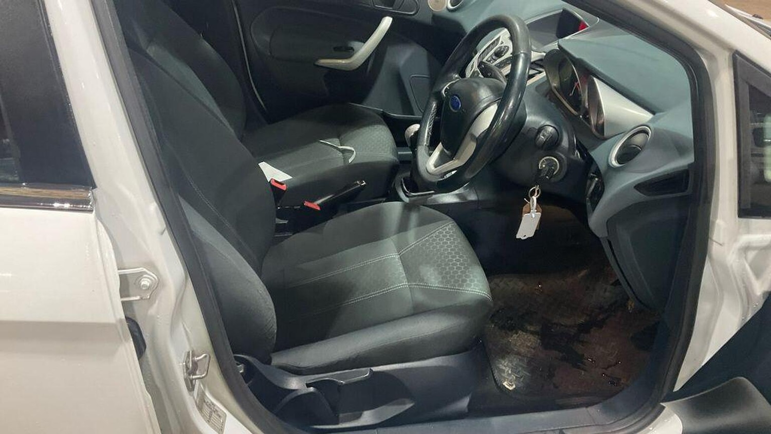 Used Ford Fiesta 2011 for sale - 77953982: Photo 10