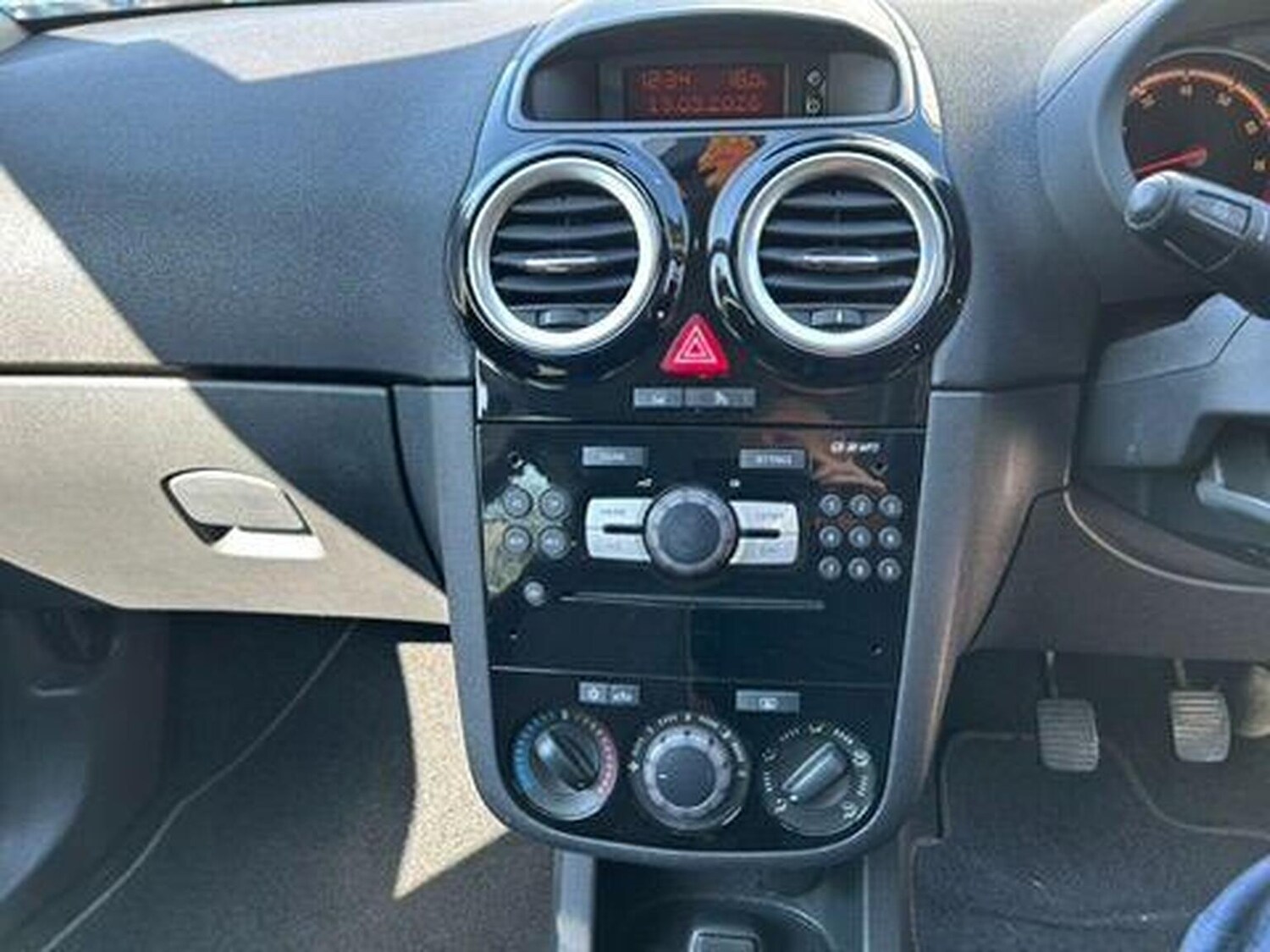 Used Vauxhall Corsa 2012 for sale - 77962020: Photo 10