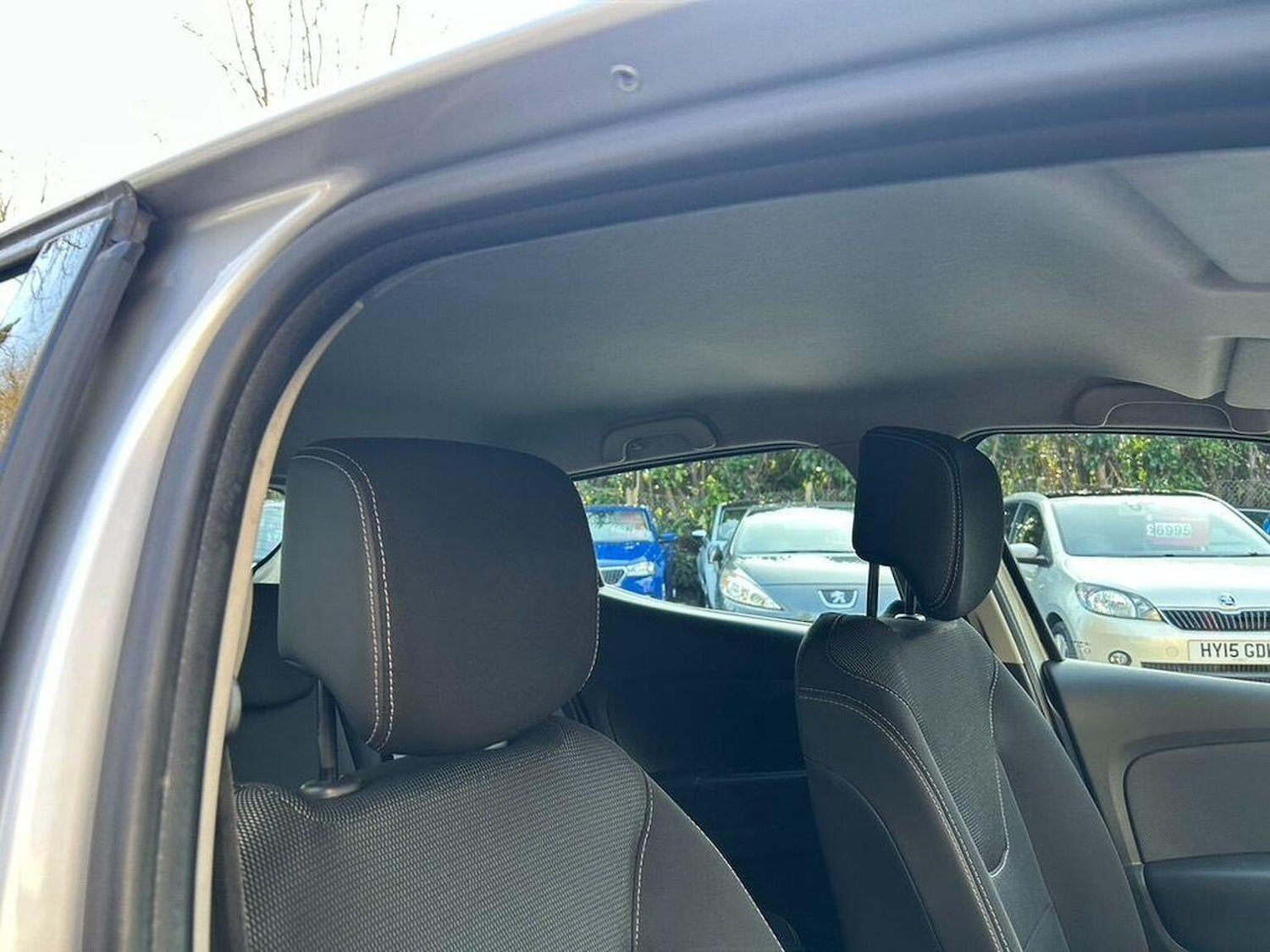 Used Renault Clio 2014 for sale - 77792924: Photo 17