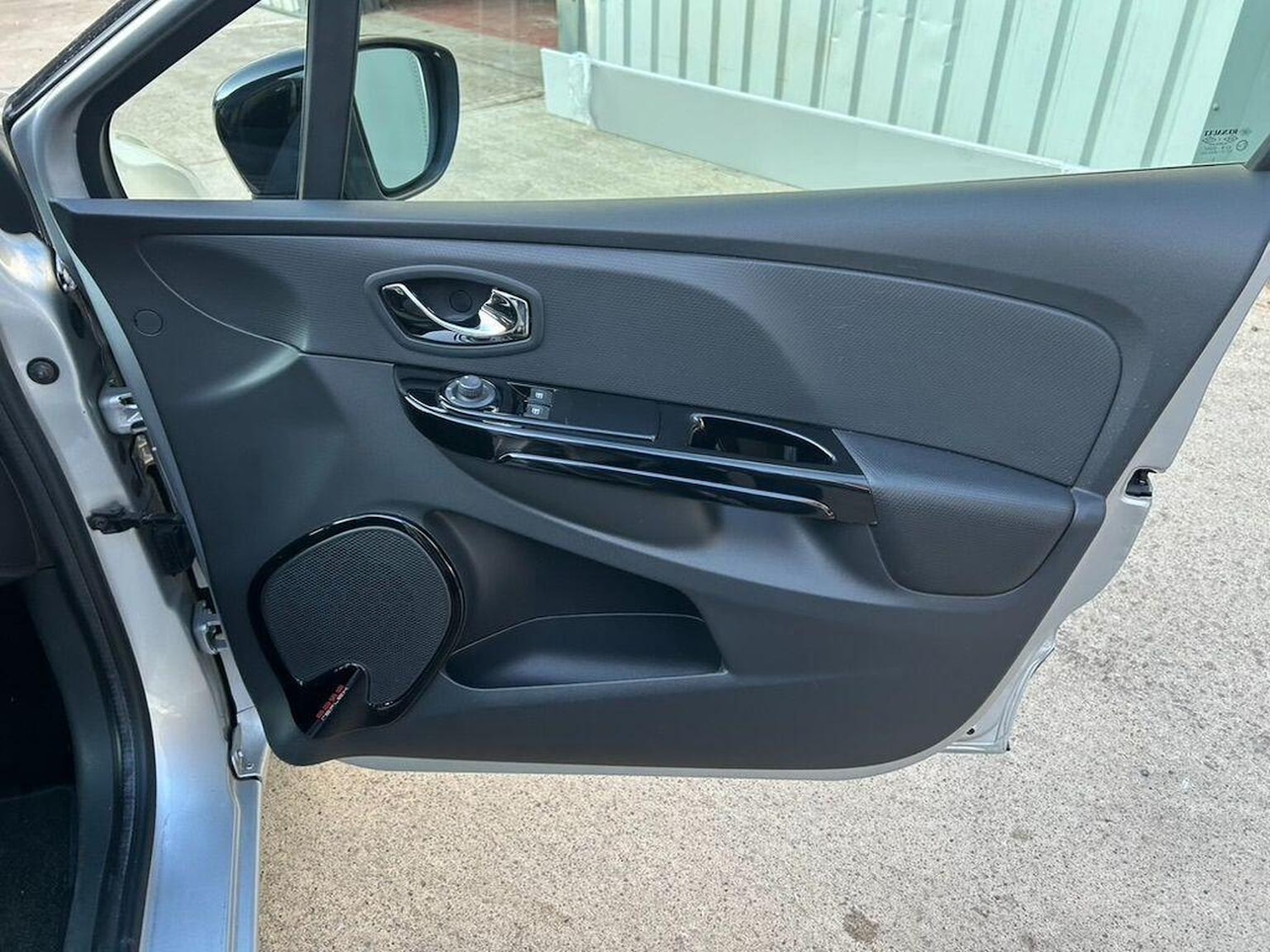 Used Renault Clio 2014 for sale - 77792924: Photo 26