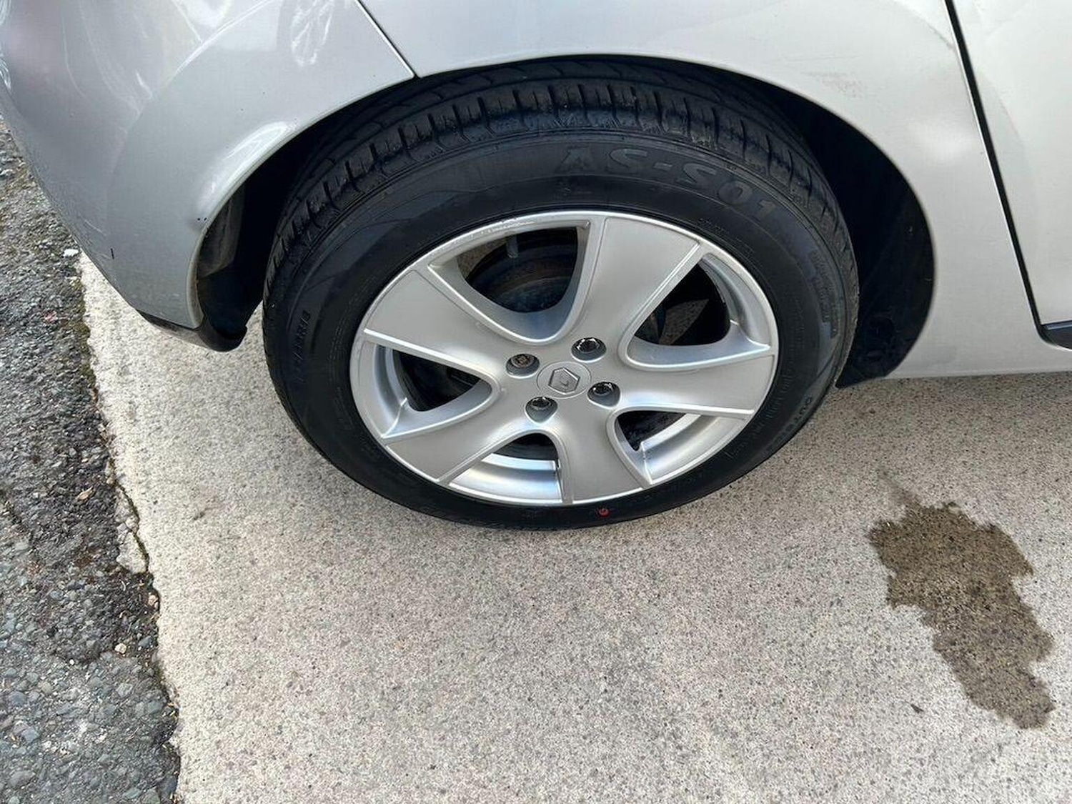 Used Renault Clio 2014 for sale - 77792924: Photo 33