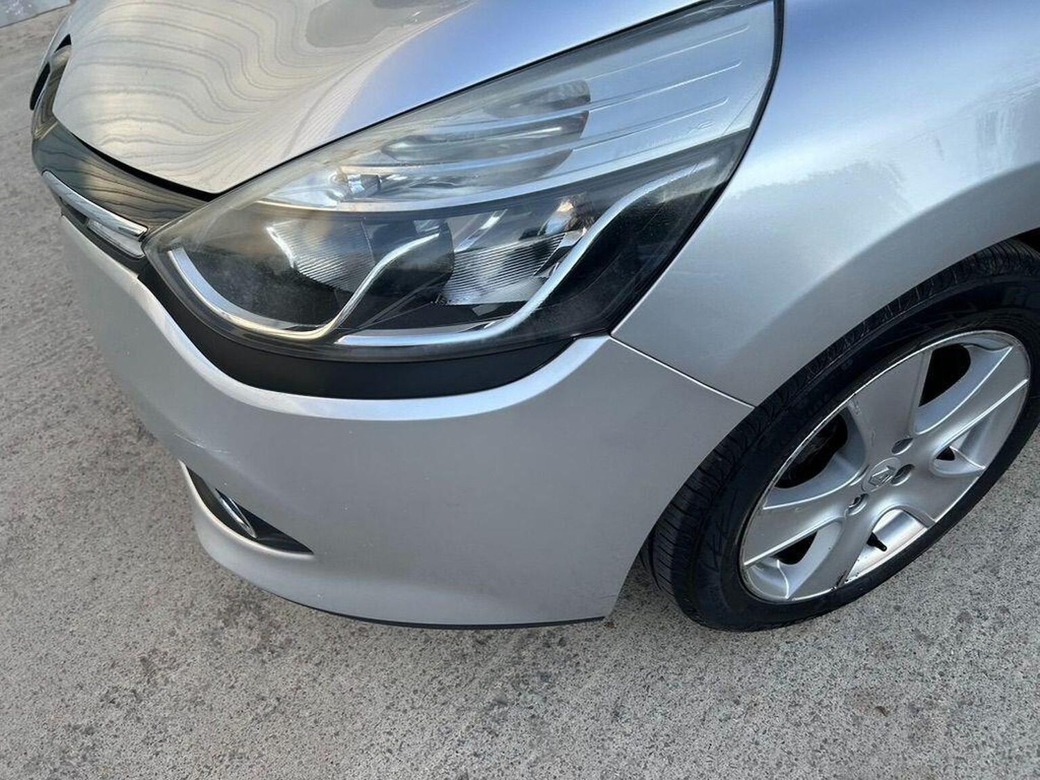 Used Renault Clio 2014 for sale - 77792924: Photo 45