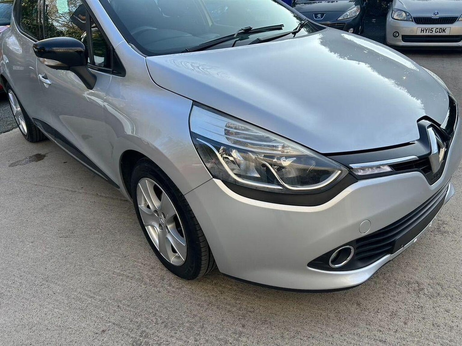 Used Renault Clio 2014 for sale - 77792924: Photo 5