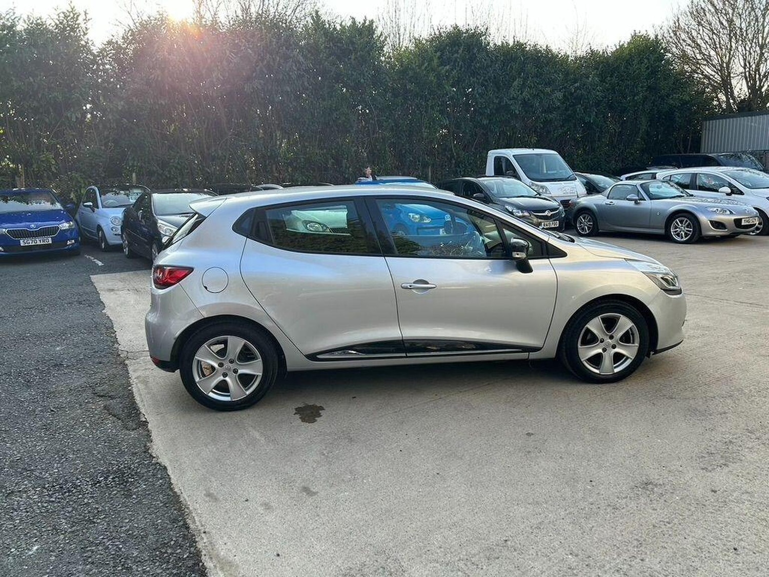 Used Renault Clio 2014 for sale - 77792924: Photo 9