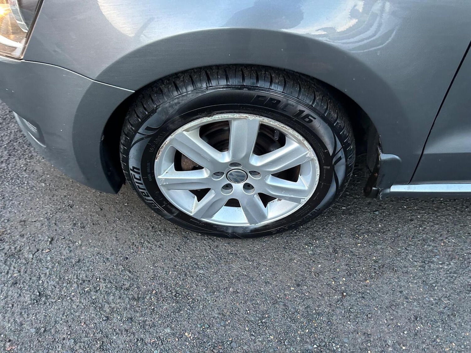 Used Volkswagen Polo 2011 for sale - 76963280: Photo 27