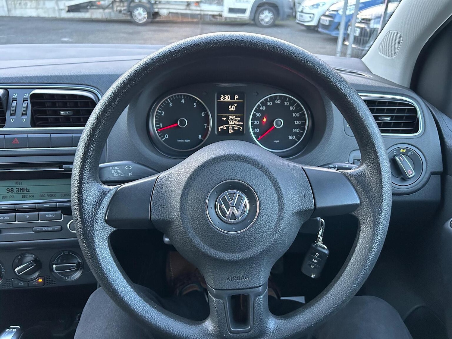 Used Volkswagen Polo 2011 for sale - 76963280: Photo 34