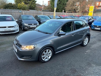Used Volkswagen Polo 2011 for sale - 76963280: Photo