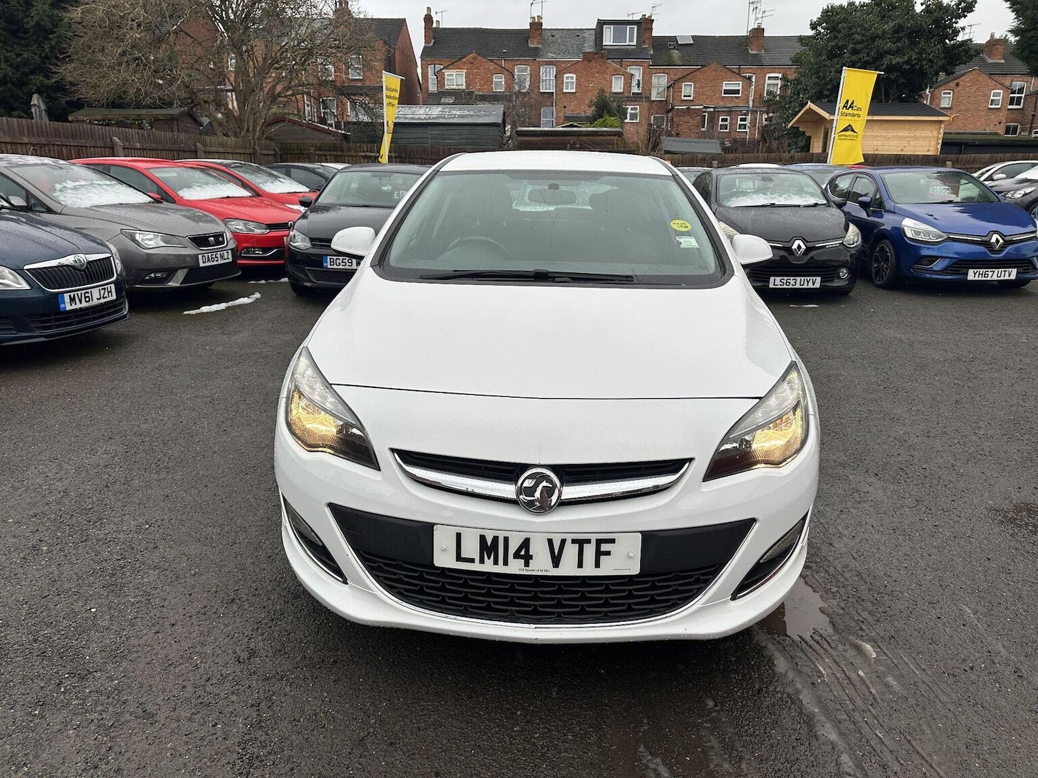 Used Vauxhall Astra 2014 for sale - 77118557: Photo 2