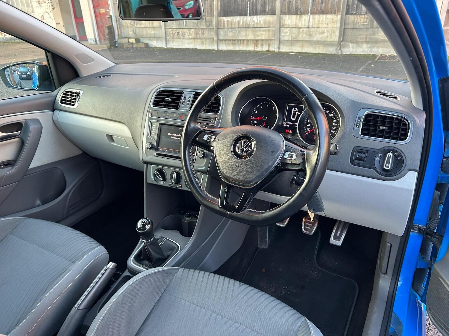 Used Volkswagen Polo 2015 for sale - 76963322: Photo 11