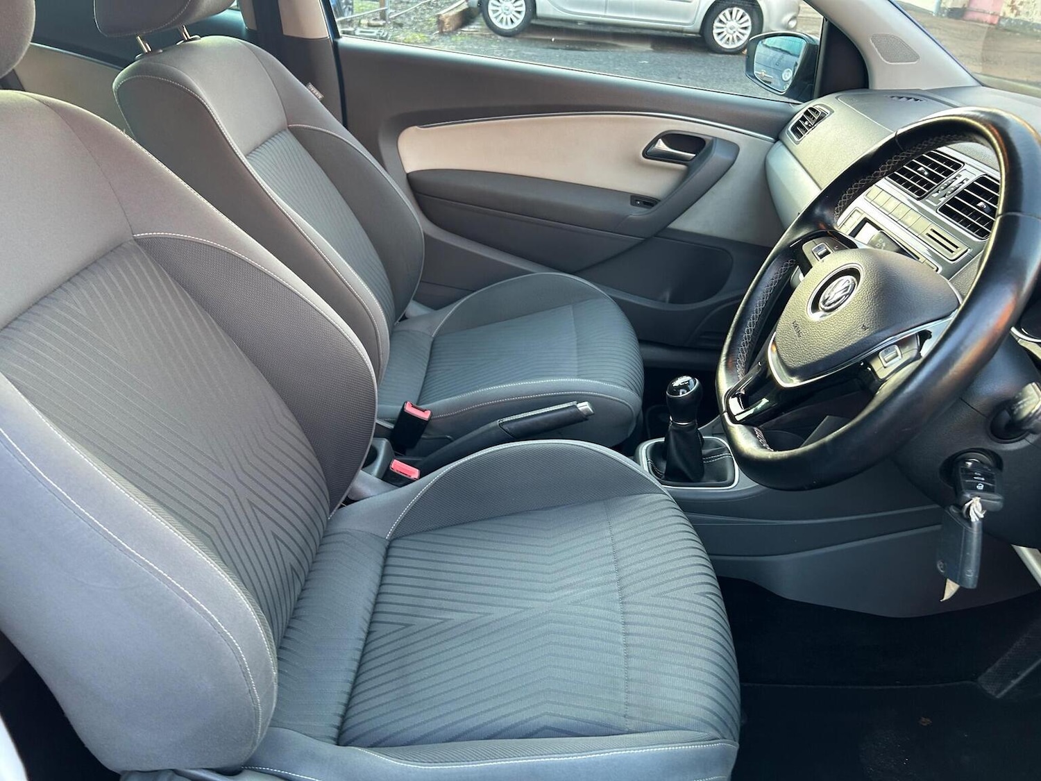 Used Volkswagen Polo 2015 for sale - 76963322: Photo 14